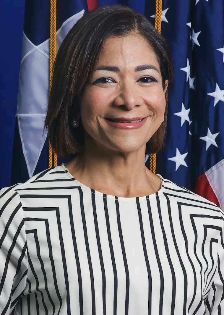 Lourdes L. Gómez Torres